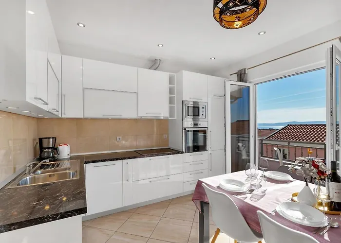 Penthaus Stipe דירה *